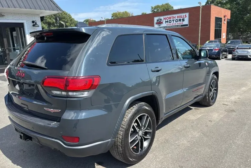 2018 Jeep Grand Cherokee Trailhawk photo 1