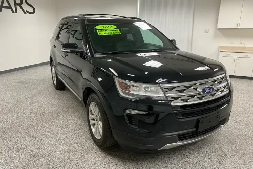 2018 Ford Explorer XLT photo 3