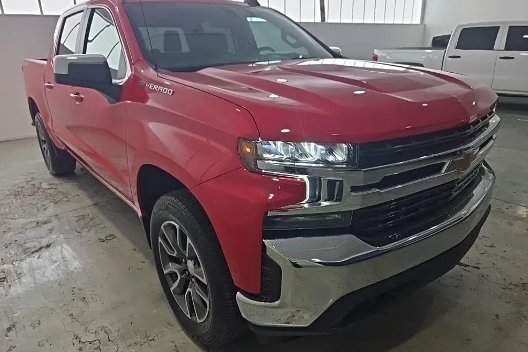 2022 Chevrolet Silverado 1500 LT photo 1