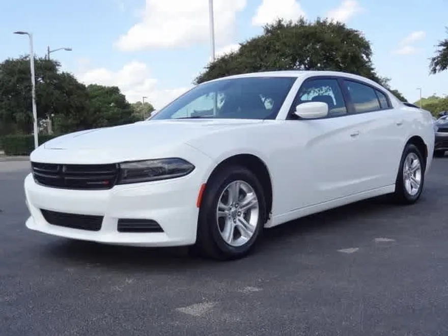 2022 Dodge Charger SXT photo 1