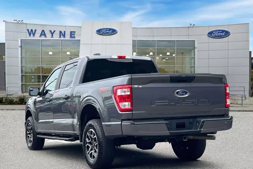 2023 Ford F-150 XL photo 1