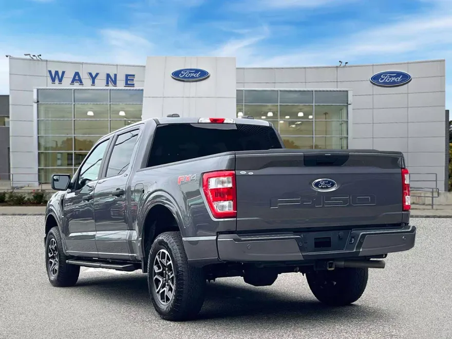 2023 Ford F-150 XL photo 1