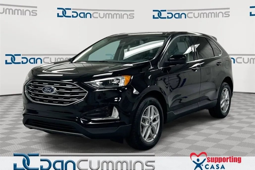 2022 Ford Edge SEL photo 1