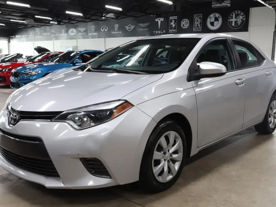 2016 Toyota Corolla LE Premium photo 1