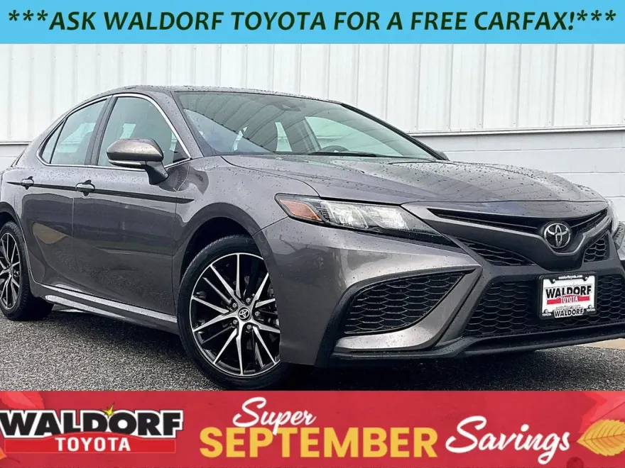 2023 Toyota Camry SE photo 1
