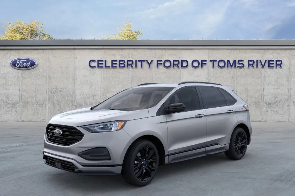 2022 Ford Edge SE photo 1