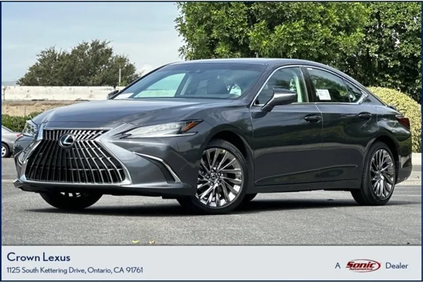 2025 Lexus ES 300h Luxury photo 1