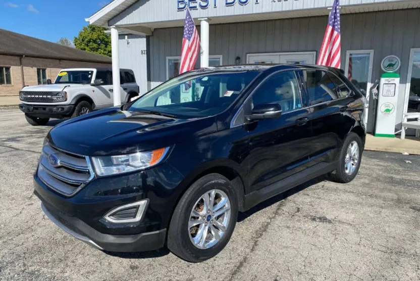 2017 Ford Edge SEL photo 1