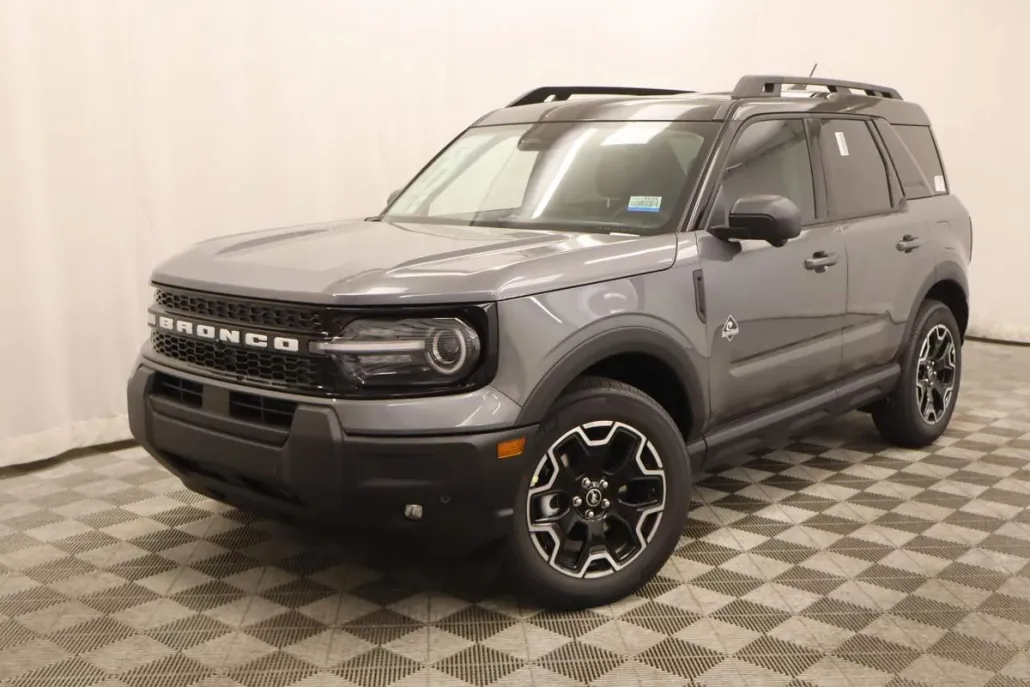 2025 Ford Bronco Sport Outer Banks photo 1