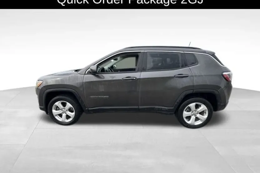 2021 Jeep Compass Latitude photo 1