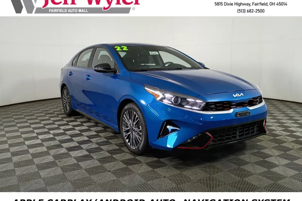 2022 Kia Forte GT-Line photo 1