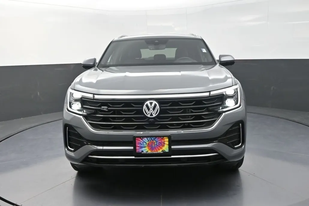 2025 Volkswagen Atlas Cross Sport SEL Premium R-Line photo 1