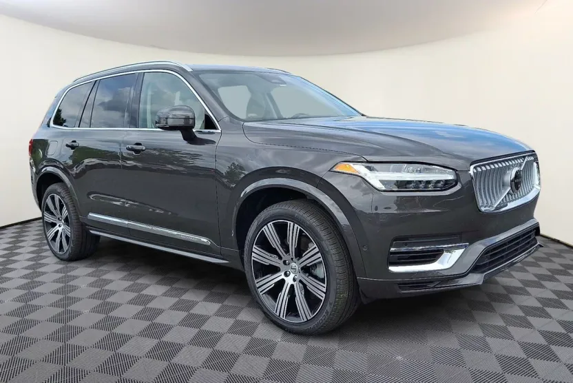 2024 Volvo XC90 Recharge T8 Plus photo 1