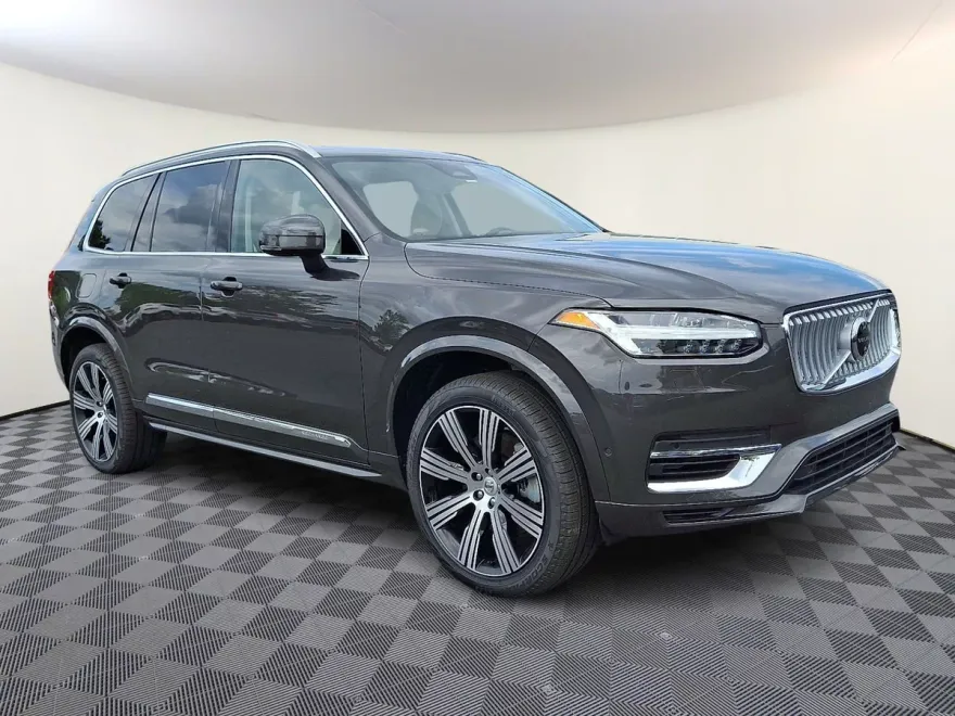 2024 Volvo XC90 Recharge T8 Plus photo 1