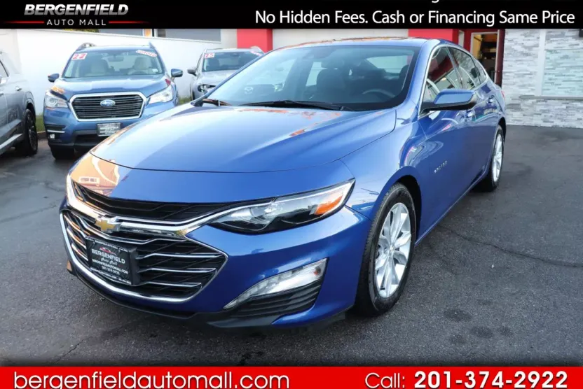 2023 Chevrolet Malibu 1LT photo 1