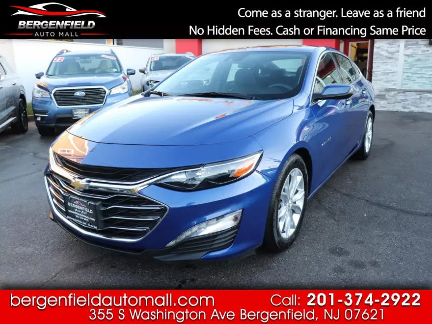 2023 Chevrolet Malibu 1LT photo 1