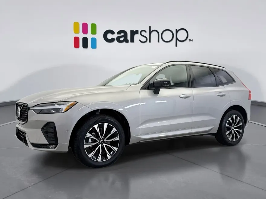 2025 Volvo XC60 Plus photo 1
