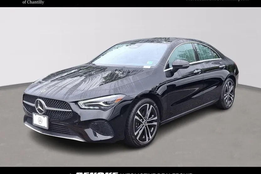 2025 Mercedes Benz CLA 250 4MATIC photo 1