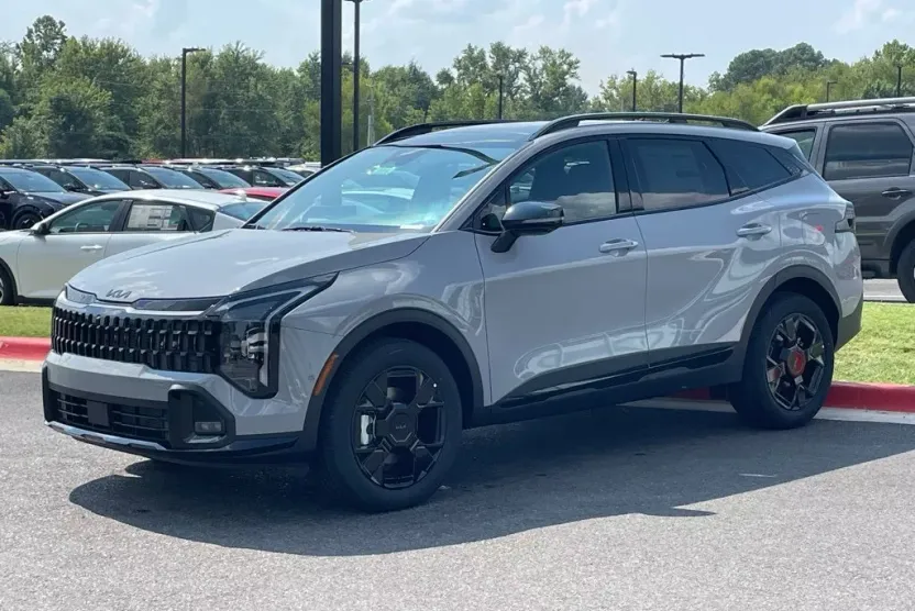 2026 Kia Sportage X-Line photo 1