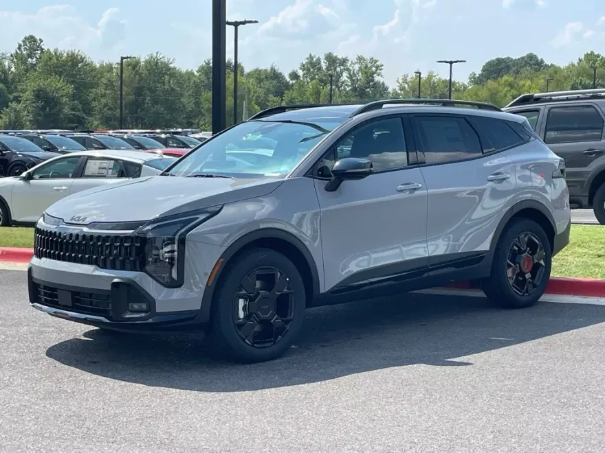 2026 Kia Sportage X-Line photo 1