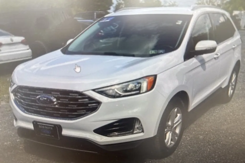 2019 Ford Edge SEL photo 1