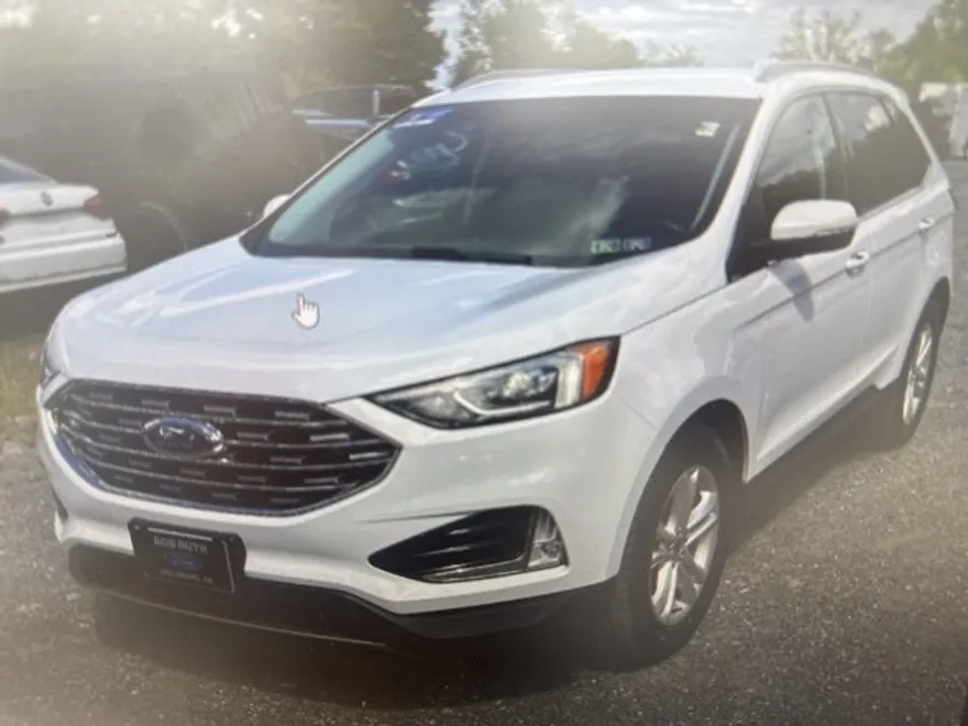 2019 Ford Edge SEL photo 1