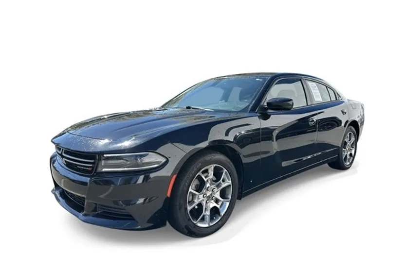 2015 Dodge Charger SE photo 1