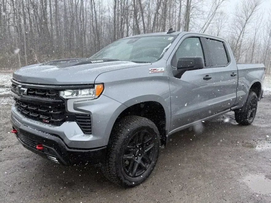 2024 Chevrolet Silverado 1500 LT Trail Boss photo 1
