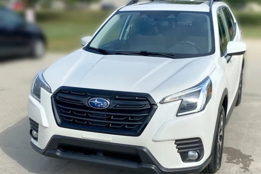 2023 Subaru Forester Premium photo 1