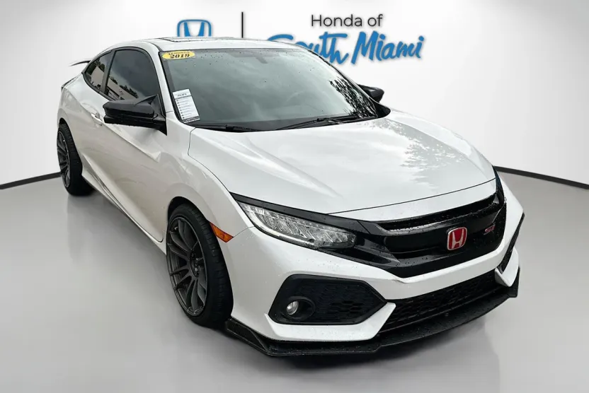 2019 Honda Civic Si photo 1