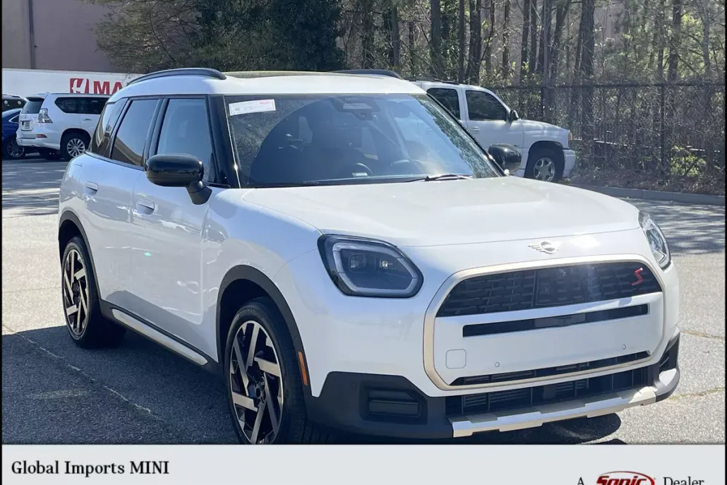 2025 Mini Countryman S ALL4 Iconic photo 1