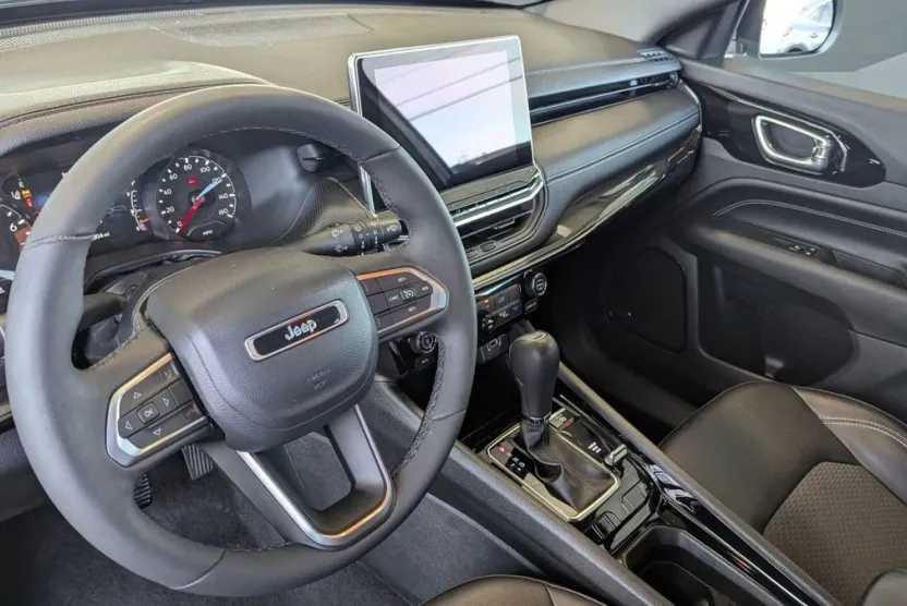 2023 Jeep Compass Altitude photo 1