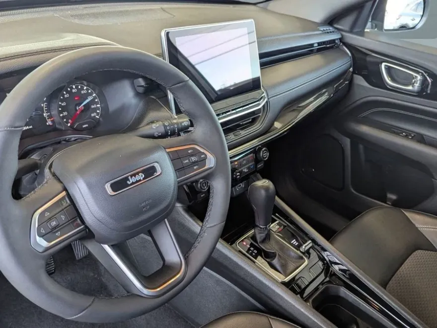 2023 Jeep Compass Altitude photo 1
