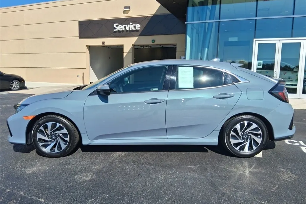 2018 Honda Civic LX photo 1
