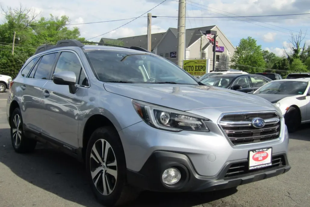 2019 Subaru Outback 2.5i Limited photo 1