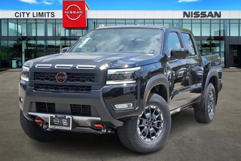 2025 Nissan Frontier Crew Cab PRO-4X photo 1