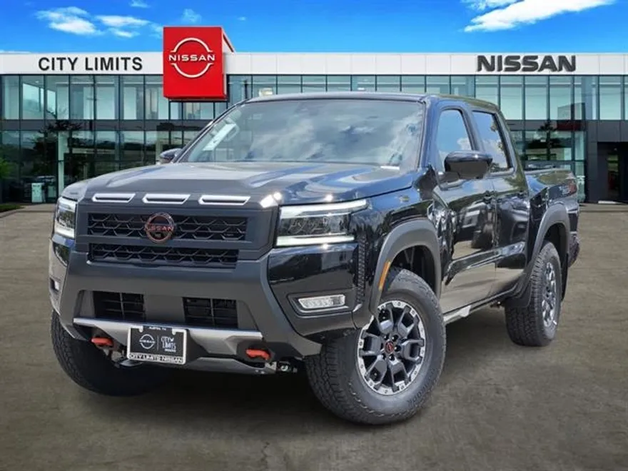 2025 Nissan Frontier Crew Cab PRO-4X photo 1