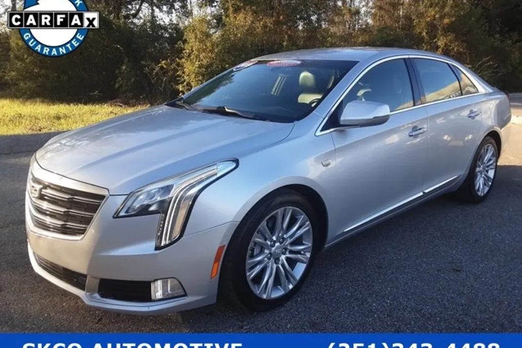 2019 Cadillac XTS Luxury photo 1