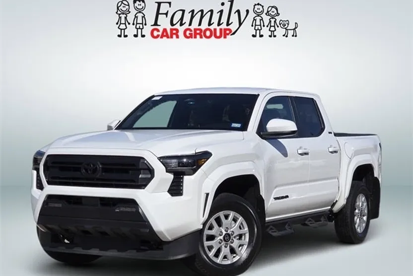 2024 Toyota Tacoma SR5 photo 1