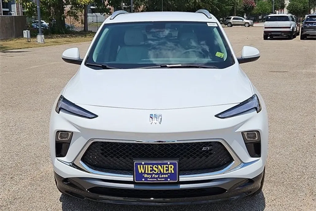 2026 Buick Encore GX Sport Touring photo 1