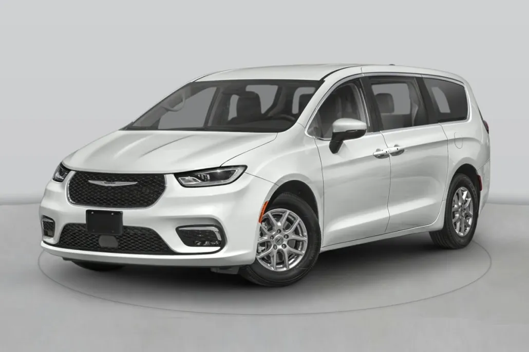 2024 Chrysler Pacifica Touring L photo 1