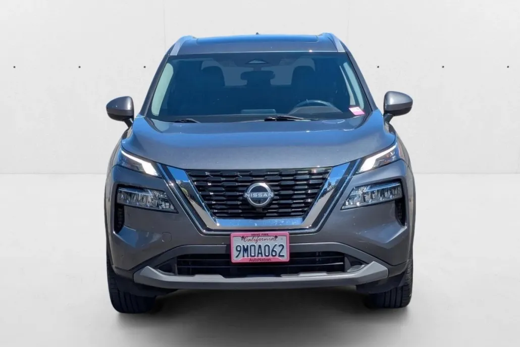 2023 Nissan Rogue SV photo 1
