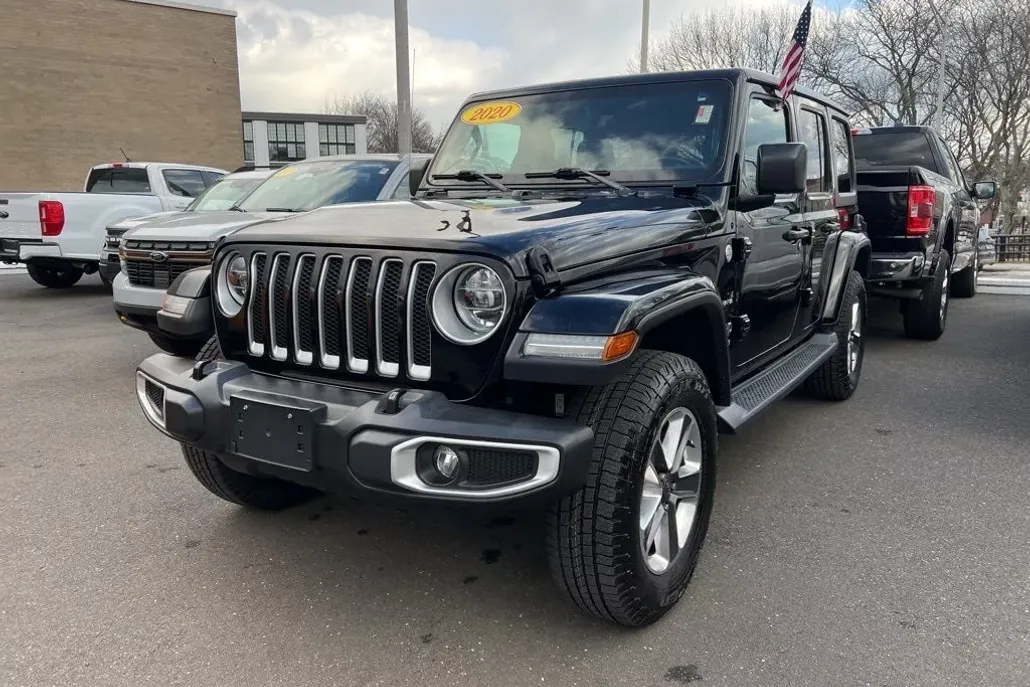 2020 Jeep Wrangler Unlimited Sahara photo 1