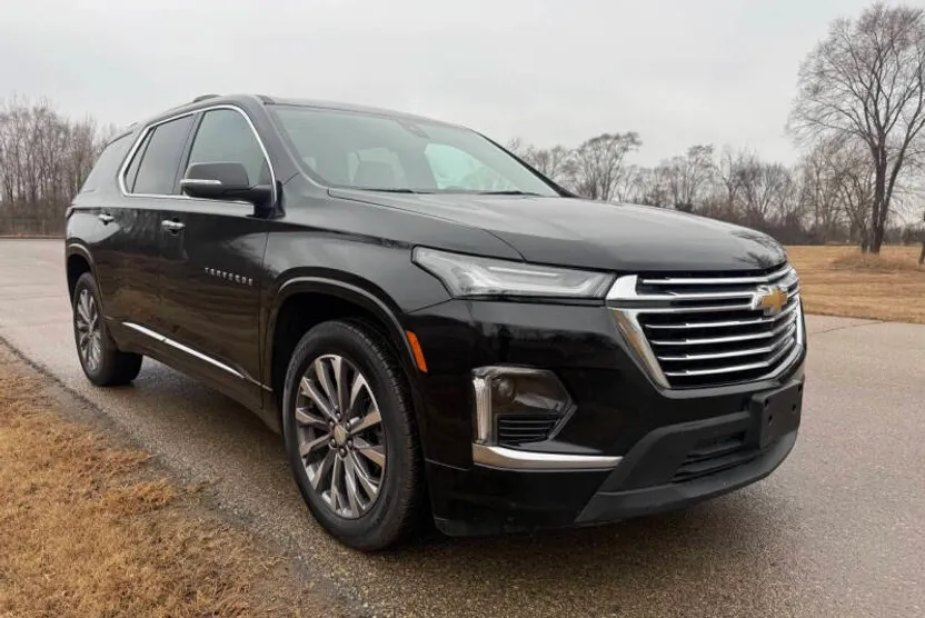 2023 Chevrolet Traverse Premier photo 1