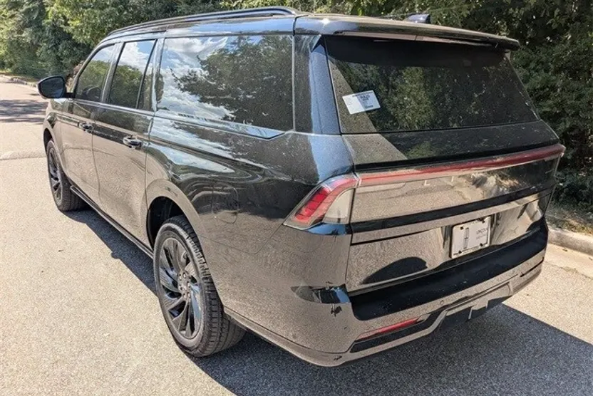 2025 Lincoln Navigator L Reserve photo 1