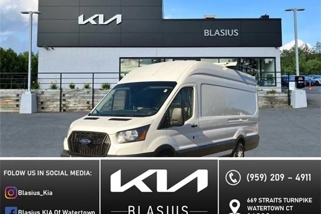 2023 Ford Transit photo 1