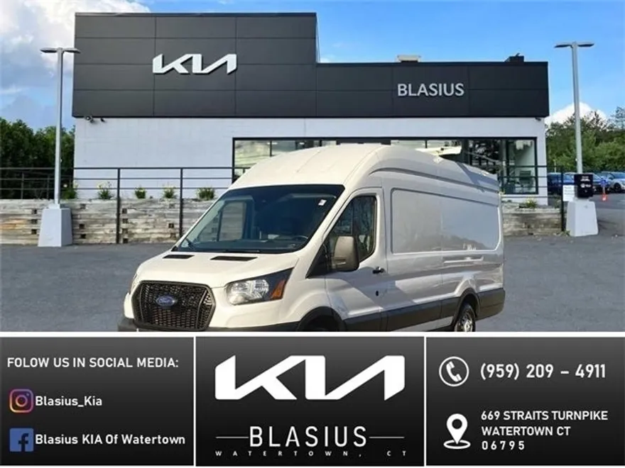 2023 Ford Transit photo 1