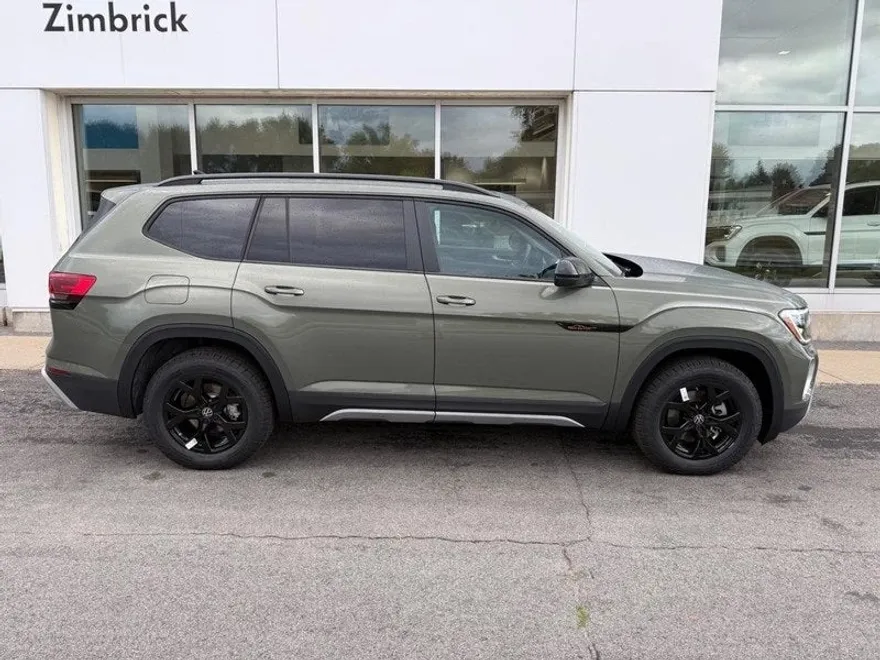 2026 Volkswagen Atlas Peak Edition SE photo 1