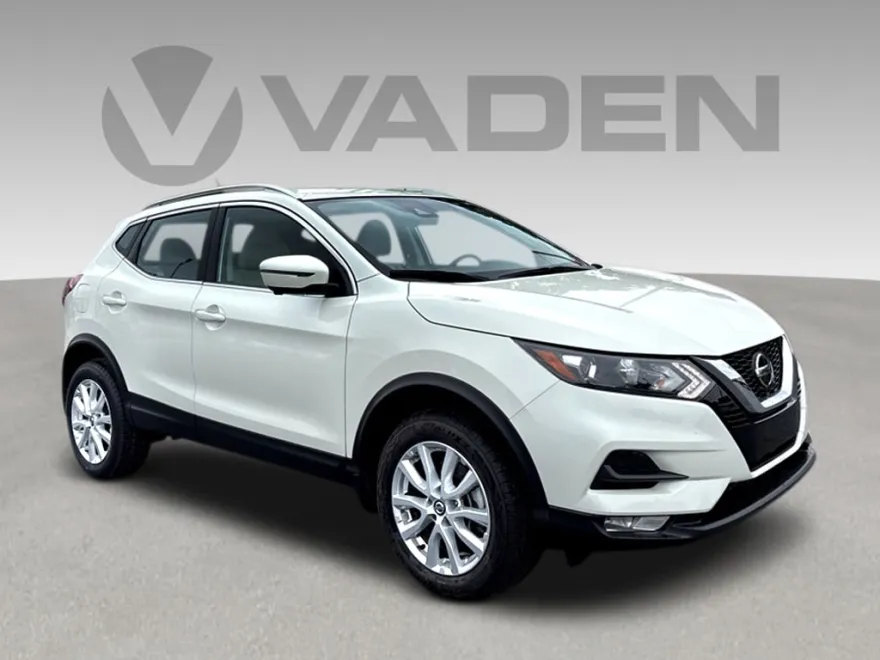 2020 Nissan Rogue Sport SV photo 1
