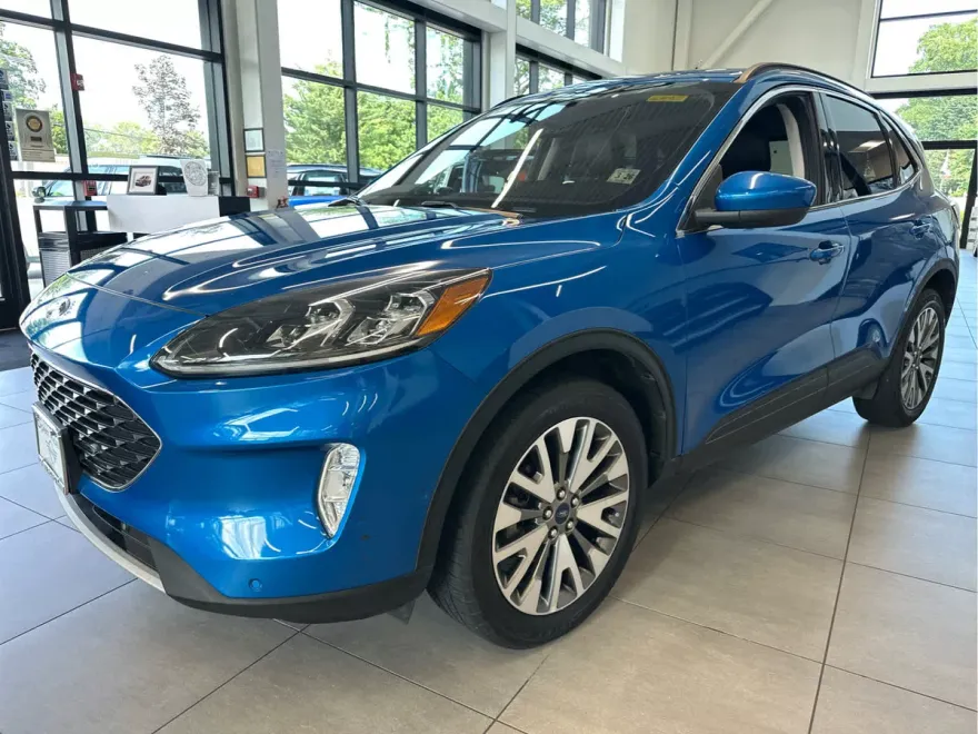 2021 Ford Escape Titanium photo 1